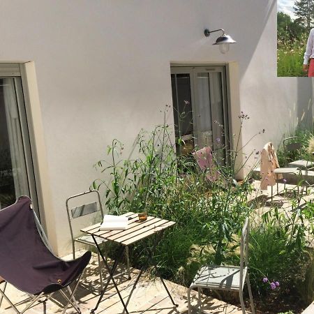 Denis & Virginie - Chateau A Pied - Parking Gratuit Versailles Exterior foto